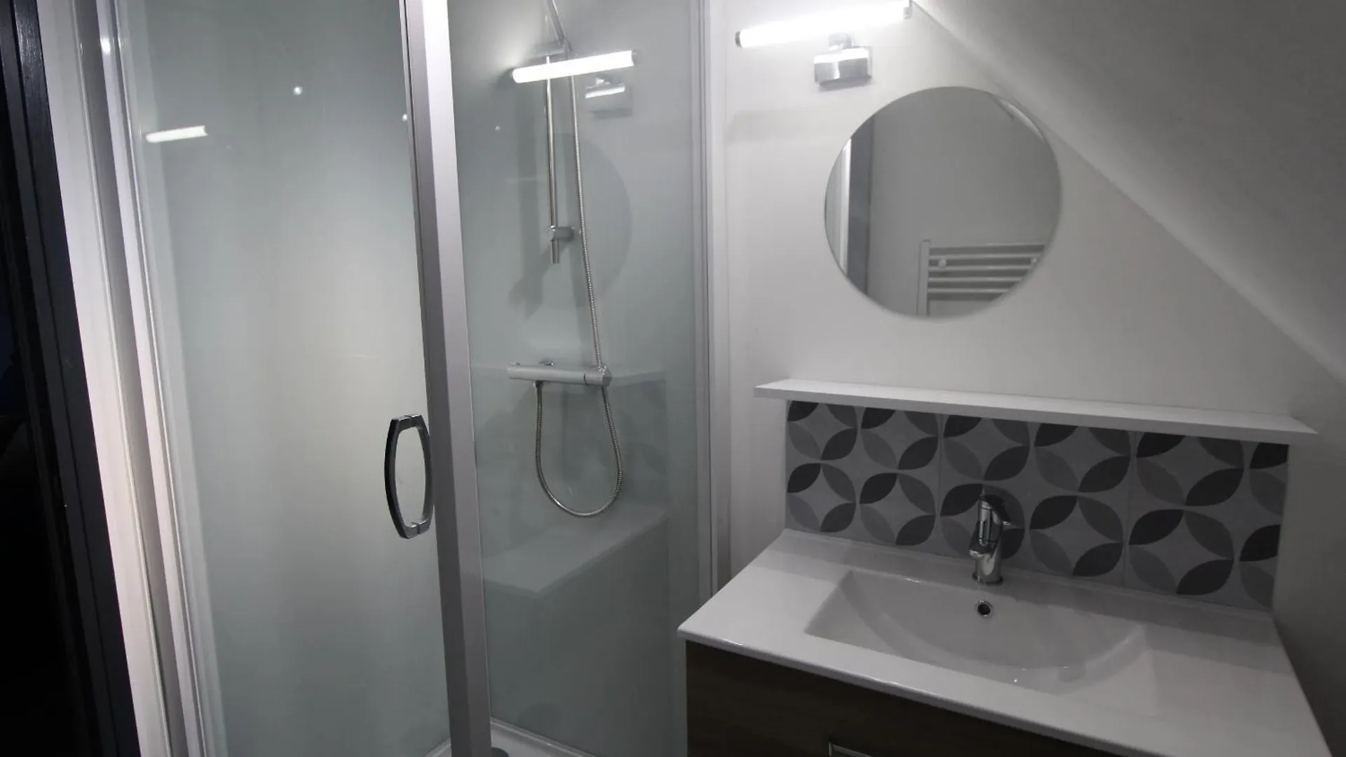 Studio Est Proche Centre Ville Loudéac Apartamento